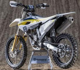 Мы едем на Husqvarna FC250 2015 года.