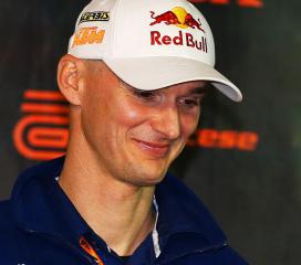 Стефан Эвертс больше не менеджер команды КТМ.