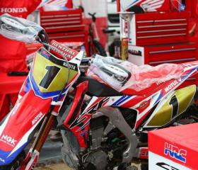 Кроссовые мотоциклы Honda 2016 на Чемпионате Японии