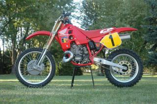 Эволюция мотоциклов Honda CR500R.