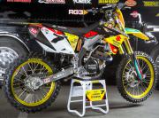 Джеймс Стюарт - FACTORY YOSHIMURA SUZUKI.