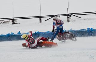 Чемпионат Европы по мотогонкам на льду.